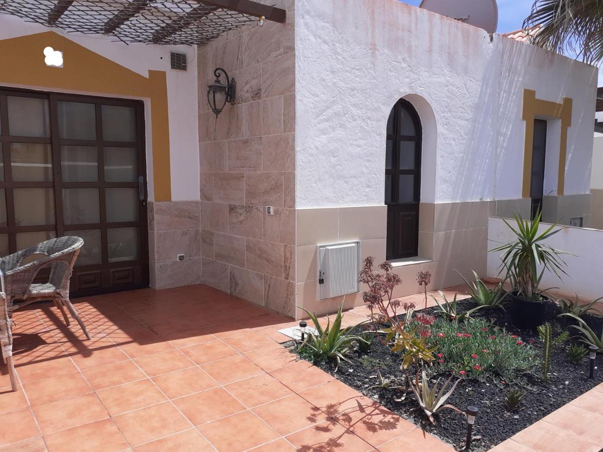 Beautiful Coastline Bungalow Near The Ocean 50 M Lägenhet Costa De Antigua Exteriör bild